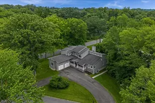 23 Erskine Dr, Morristown, NJ 07960 - Photo 1