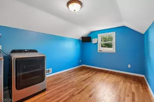 219 W 1st, Edison, NJ 08820 - Photo 31