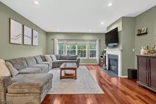 252 Ridge Dr, Pompton Lakes, NJ 07442 - Photo 5