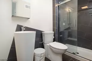 90 Farnham Square, Sayreville Boro, NJ 08859 - Photo 21