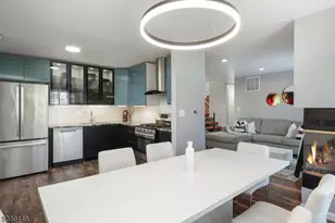 90 Farnham Square, Sayreville Boro, NJ 08859 - Photo 5