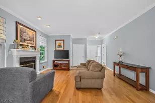 5 Indian Plantation St, Raritan Township, NJ 08822 - Photo 7
