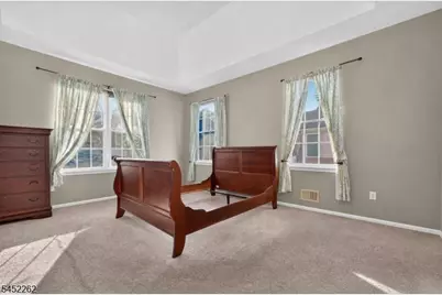 5 Indian Plantation St, Raritan Township, NJ 08822 - Photo 9
