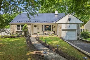 621 5th St, Belvidere, NJ 07823 - Photo 1