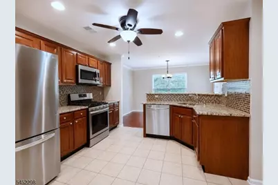 116 Wallace Ct, Green Brook Township, NJ 08812 - Photo 7