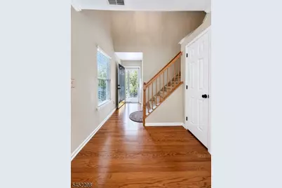 116 Wallace Ct, Green Brook Township, NJ 08812 - Photo 3