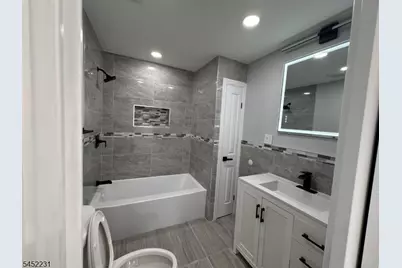 114 Orange Ave, Irvington, NJ 07111 - Photo 27