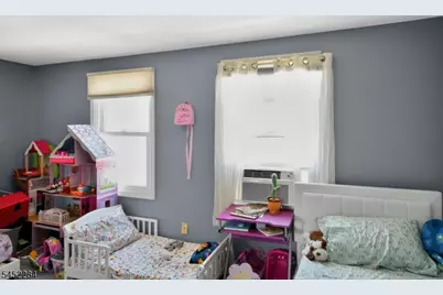 675 Bound Brook Rd, Dunellen, NJ 08812 - Photo 11