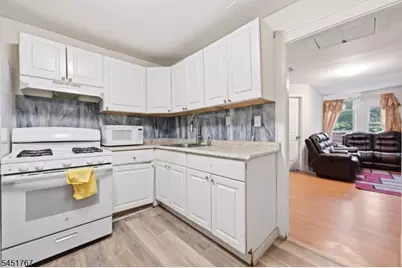 21 N 18th St, East Orange, NJ 07017 - Photo 19