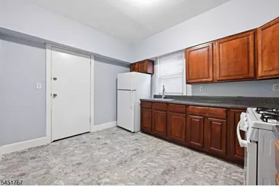 21 N 18th St, East Orange, NJ 07017 - Photo 11