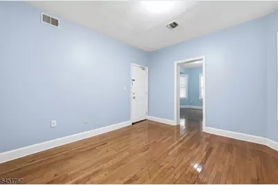 21 N 18th St, East Orange, NJ 07017 - Photo 9