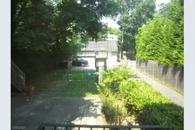 29 Brookfield Rd, Montclair, NJ 07043 - Photo 7