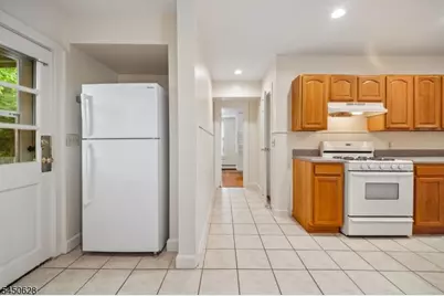 29 Brookfield Rd, Montclair, NJ 07043 - Photo 17