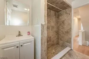 160 Bloomfield Ave, Verona, NJ 07044 - Photo 15