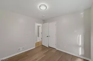 629 S 18th St, Newark, NJ 07103 - Photo 25