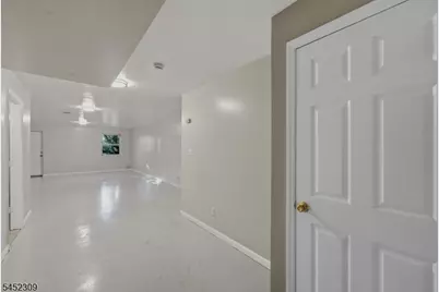 629 S 18th St, Newark, NJ 07103 - Photo 35