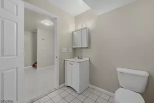 629 S 18th St, Newark, NJ 07103 - Photo 27