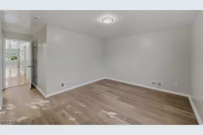 629 S 18th St, Newark, NJ 07103 - Photo 21