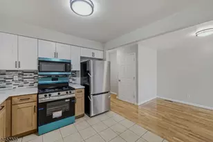 629 S 18th St, Newark, NJ 07103 - Photo 15