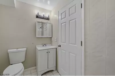 629 S 18th St, Newark, NJ 07103 - Photo 43