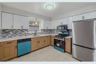 629 S 18th St, Newark, NJ 07103 - Photo 13