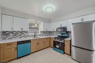 629 S 18th St, Newark, NJ 07103 - Photo 13