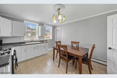 73 Berkeley Ave, Bloomfield, NJ 07003 - Photo 17