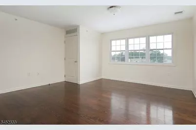 1400 Saint Georges Ave #306, Woodbridge Township, NJ 07001 - Photo 9