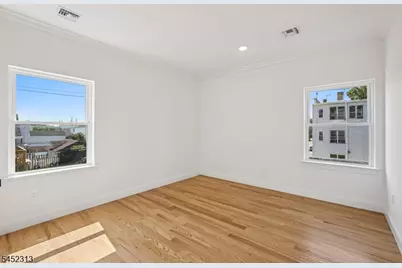 29-31 S 2nd St, Elizabeth, NJ 07206 - Photo 17