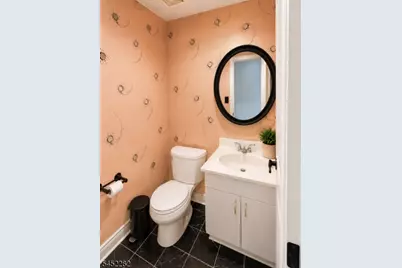 71 Highview Dr, Woodbridge Township, NJ 07095 - Photo 9