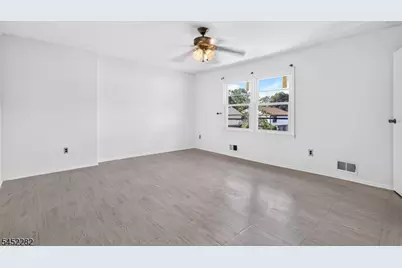 71 Highview Dr, Woodbridge Township, NJ 07095 - Photo 11