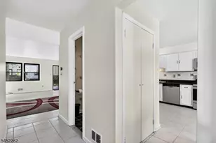 71 Highview Dr, Woodbridge Township, NJ 07095 - Photo 5