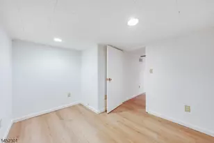 275 E Mt Pleasant Ave, Livingston, NJ 07039 - Photo 37