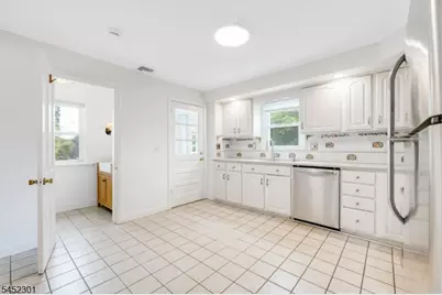275 E Mt Pleasant Ave, Livingston, NJ 07039 - Photo 21