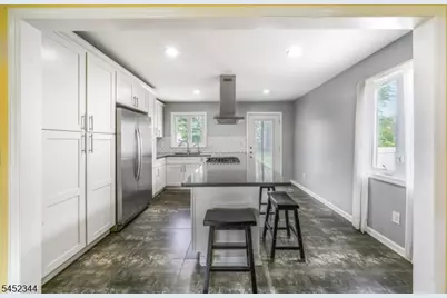 23 W Henry Pl, Woodbridge Township, NJ 08830 - Photo 7