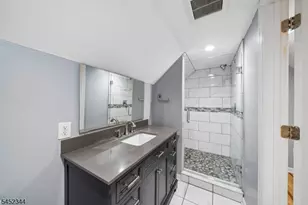 23 W Henry Pl, Woodbridge Township, NJ 08830 - Photo 23