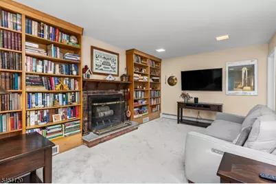5 Pepper Ln, Roxbury Township, NJ 07876 - Photo 13