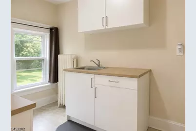 160 Midland Ave, Montclair, NJ 07042 - Photo 3