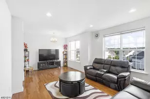 127 Sowers Dr, Mount Olive, NJ 07840 - Photo 3
