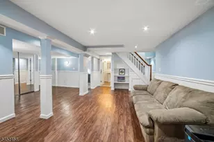69 N Hillside Ave, Livingston, NJ 07039 - Photo 25