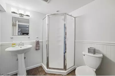 69 N Hillside Ave, Livingston, NJ 07039 - Photo 27