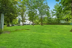 69 N Hillside Ave, Livingston, NJ 07039 - Photo 29