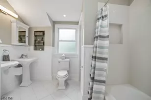 69 N Hillside Ave, Livingston, NJ 07039 - Photo 21