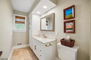 69 N Hillside Ave, Livingston, NJ 07039 - Photo 15