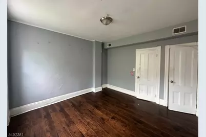 60.5 Oak Street, Jersey City, NJ 07304 - Photo 3