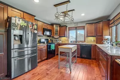 55 Shawnee Trl, Sparta Township, NJ 07871 - Photo 13