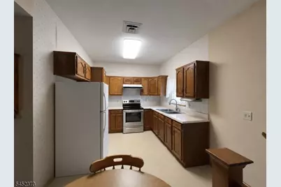 370 Pursel St, Phillipsburg, NJ 08865 - Photo 5