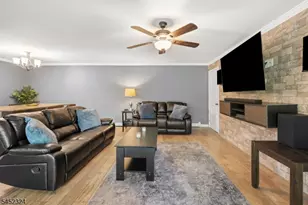 60 Deanna Dr Apt, Hillsborough Township, NJ 08844 - Photo 3