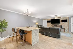 60 Deanna Dr Apt, Hillsborough Township, NJ 08844 - Photo 11