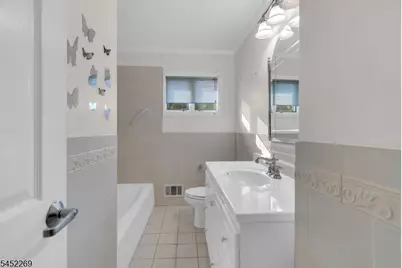 9 Belaire Dr, Roseland, NJ 07068 - Photo 27
